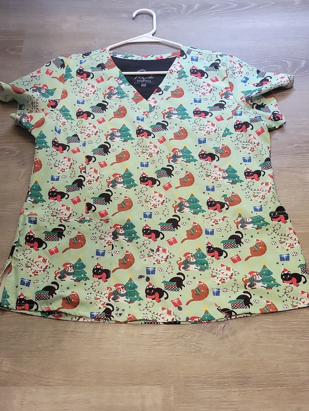 Prints by Maevn Medium Light Green Holiday Cat Print Scrub Top